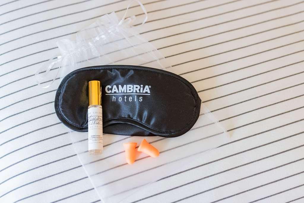Cambria Hotel Burbank Airport Værelse billede